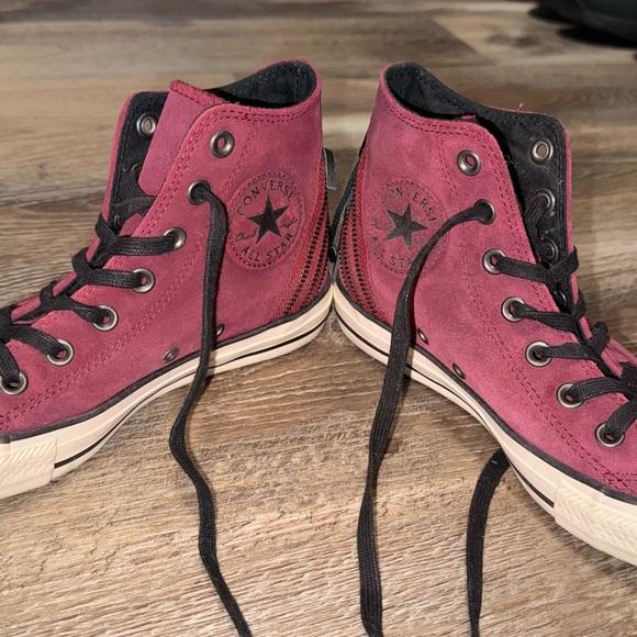 CONS Chuck Taylor All Star Pro Outdoor Unisex High Top Shoe  Suede Converse Oxblood and Black High-Top Sneakers.